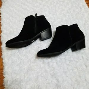 Black BOOTIES